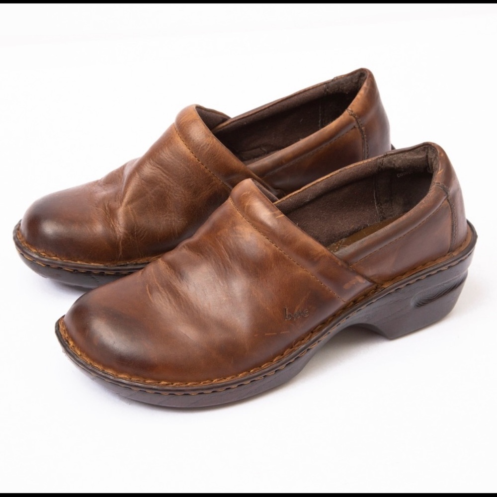 B.O.C by Born distressed brown leather clogs, Peggy style in size 10